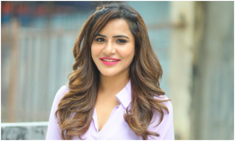 గుర్రం కాదు.. గాడిదంటూ ఆశు రెడ్డిను భారీ ట్రోల్ చేస్తున్న నెటిజన్స్.. ఎందుకంటే?