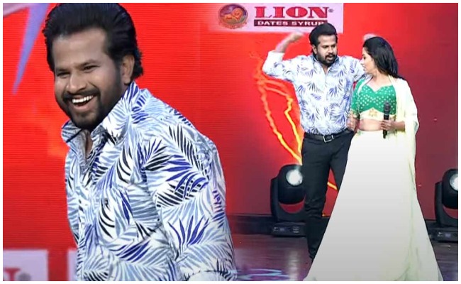 మీ రెమ్యూనరేషన్ మొత్తం మాకే ఇస్తే మీరు ఎలా బతుకుతారు… ఆది సెటైర్!