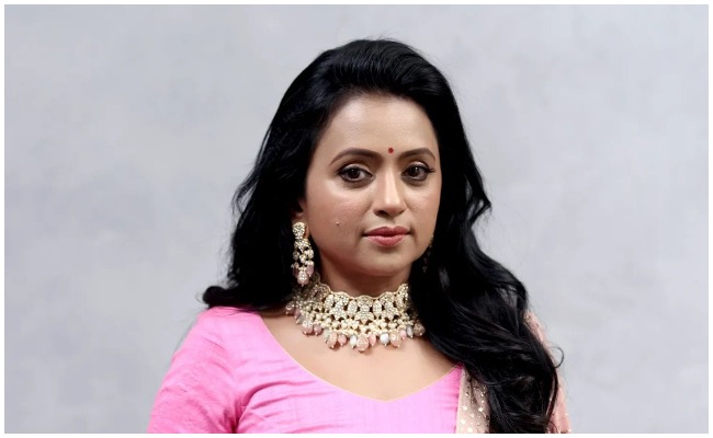 Suma: తాను ఎవరినీ తొక్కేయలేదు.. ఎవరి టాలెంట్ వాళ్లదే: సుమ కనకాల