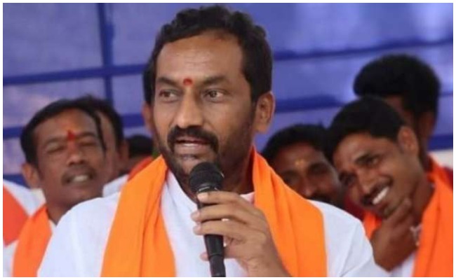 కాంగ్రెస్ పార్టీ తనపై బురద చల్లుతుందంటున్న రఘునందన్..