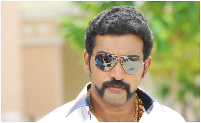 తారకరత్న ఇంటినుంచి బయటకు వచ్చేయడానికి కారణమేంటో మీకు తెలుసా?