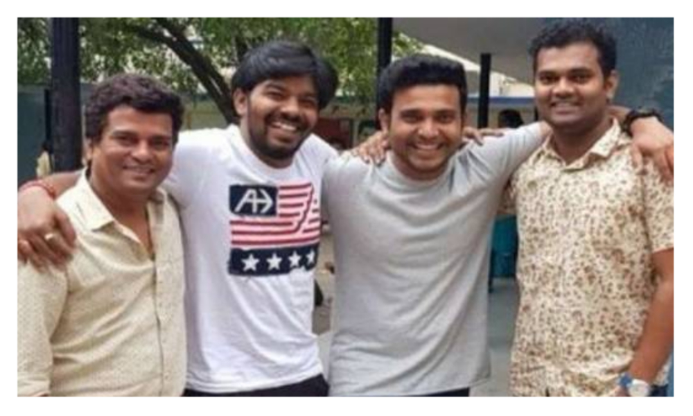 జబర్దస్త్ లో సుడిగాలి సుధీర్ టీమ్ లో ఒక్కొక్కరి రెమ్యునరేషన్ ఎంతో తెలుసా..?