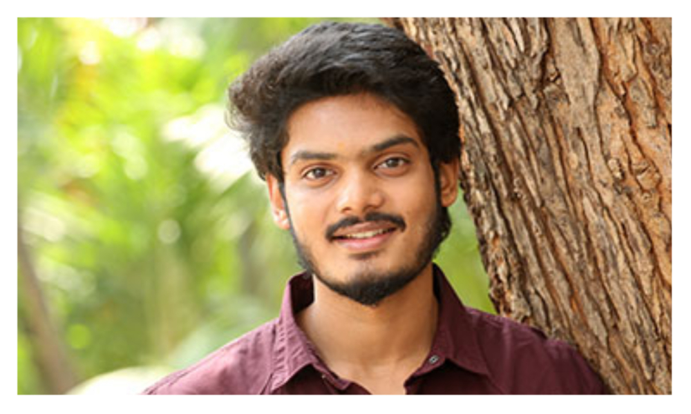 తమ తల్లిదండ్రుల విడాకులపై పూర్తి క్లారిటీ ఇచ్చిన ఆకాష్ పూరి..