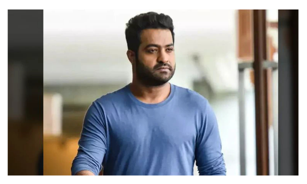 ఆర్మాక్స్ ర్యాంకింగ్ టాప్ ఫైవ్ లో మాయమైన ఎన్టీఆర్ పేరు.. నెలలోనే ఇంత మార్పా?