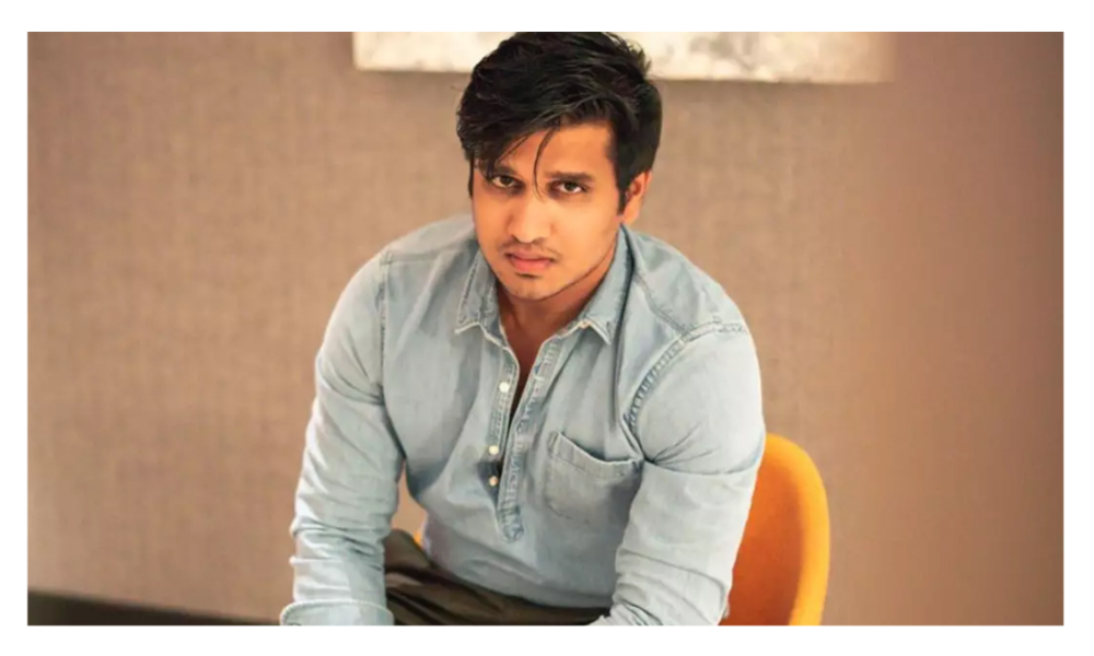 నాకు అలాంటి గాడ్ ఫాదర్ ఎవరూ లేరు.. ఎమోషనల్ అయిన నిఖిల్!