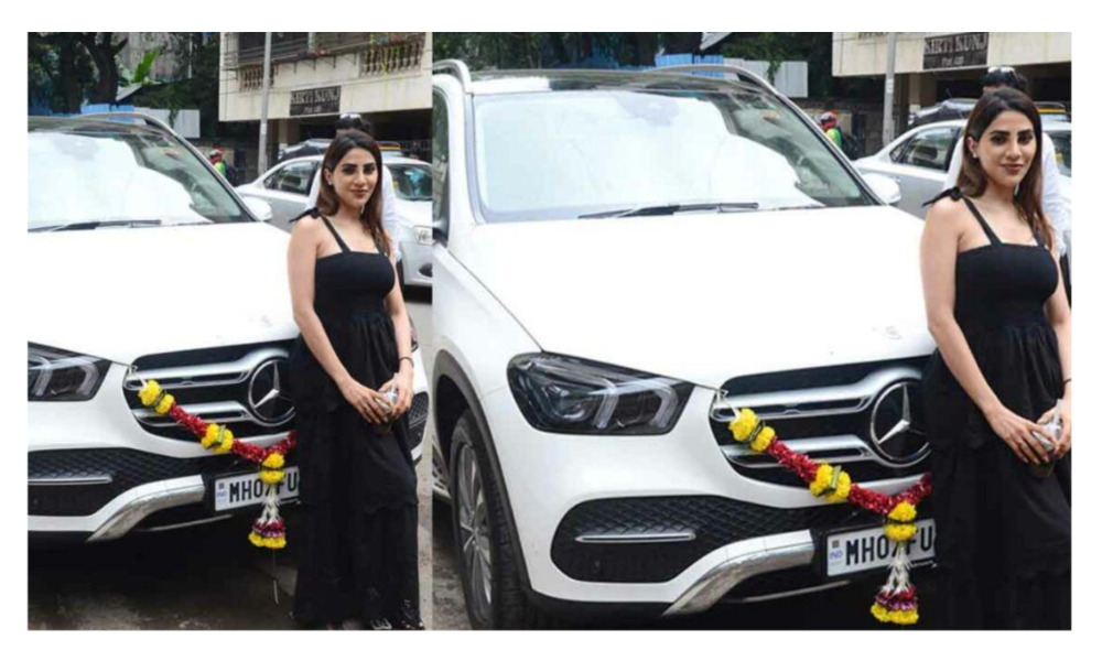 బెంజ్ కార్ కొన్న బిగ్ బాస్ బ్యూటీ.. కారు ఖరీదు తెలిస్తే షాక్ అవ్వాల్సిందే!