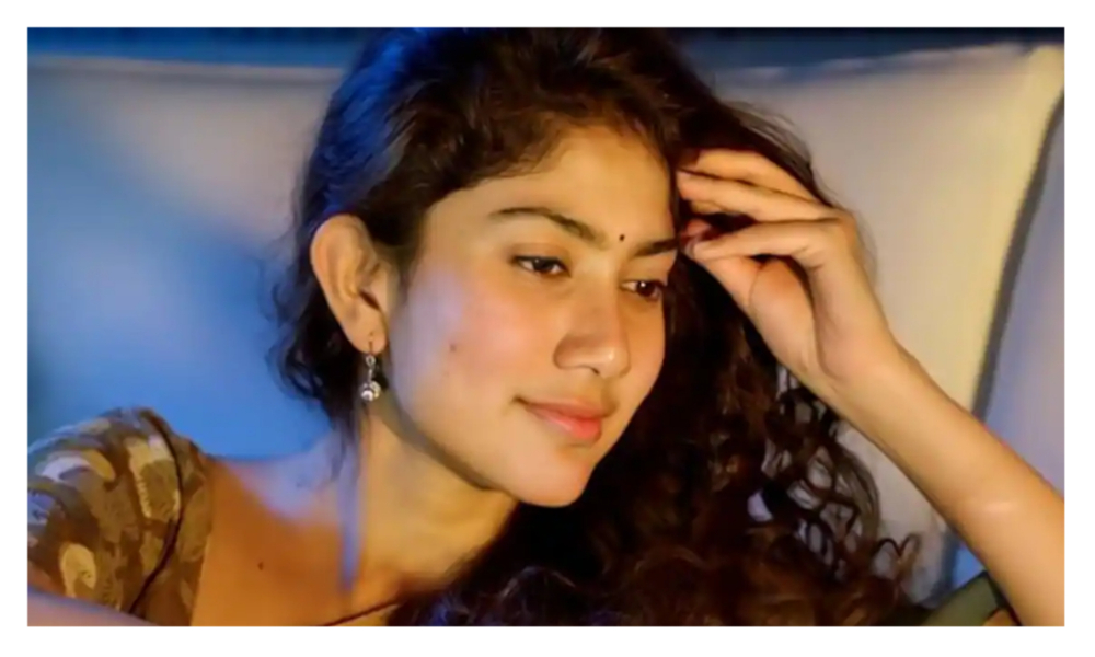 సాయి పల్లవి బెస్ట్ ఫ్రెండ్స్ లిస్ట్ లో ఇద్దరు టాలివుడ్ హీరోలు?