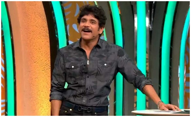 బిగ్ బాస్ హోస్ట్ గా నాగార్జున తప్పుకోవడానికి ఆ వివాదాలే కారణమా?
