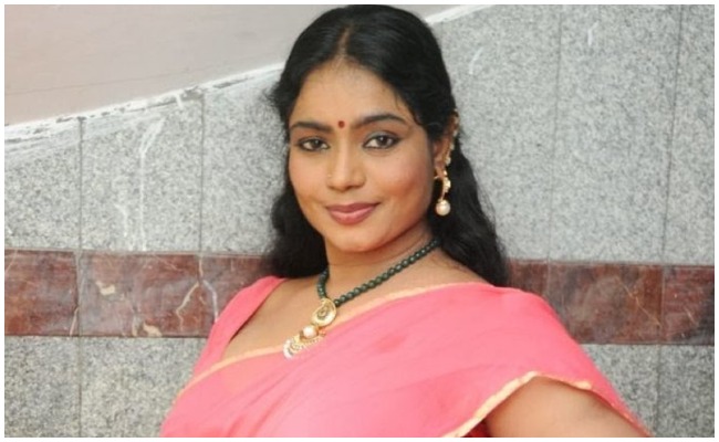 నల్లగా ఉందని ఈ టాలీవుడ్ నటిని ఘోరంగా అవమానించారట.. ఏం జరిగిందంటే?