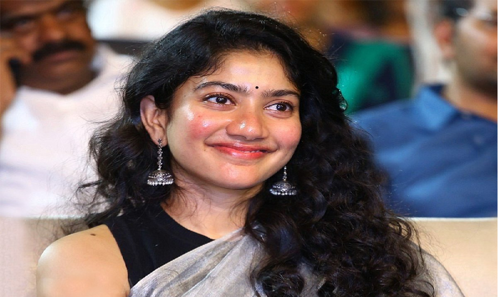 బాలీవుడ్ రామాయణంలో సీతగా సాయి పల్లవి… రెమ్యునరేషన్ తెలిస్తే మైండ్ బ్లాక్ అవ్వాల్సిందే!