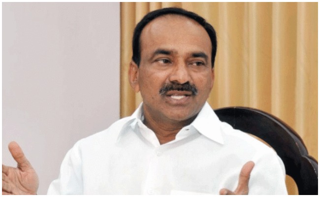 కేంద్ర నిధుల గురించి కేసీఆర్ తో చర్చలు చేస్తామంటున్న ఈటెల రాజేందర్..?