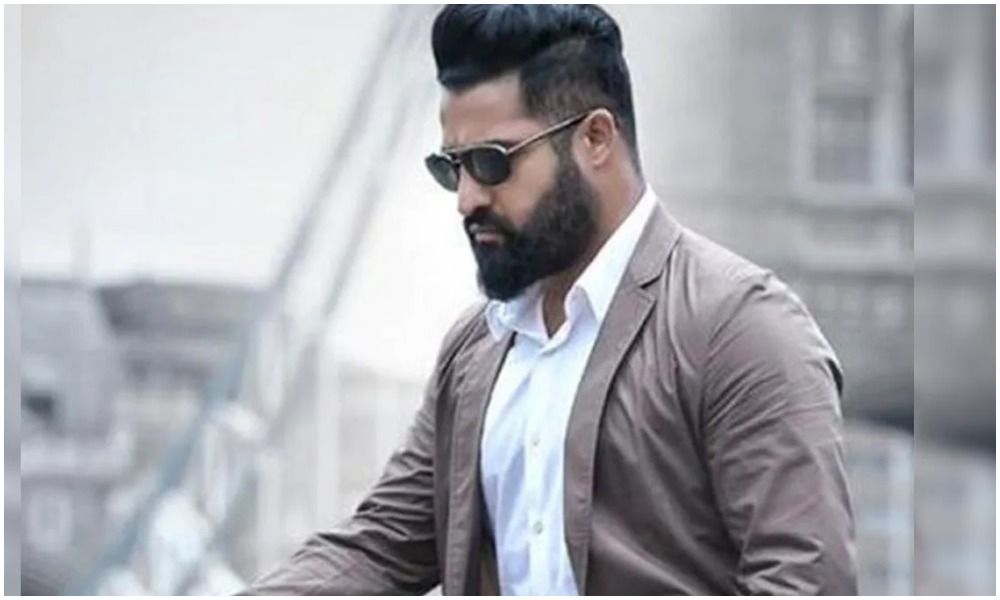 ఎన్టీఆర్ ఎదిగిపోతున్నా నాకు ఛాన్స్ దక్కలేదు.. దర్శకుని సంచలన వ్యాఖ్యలు వైరల్!