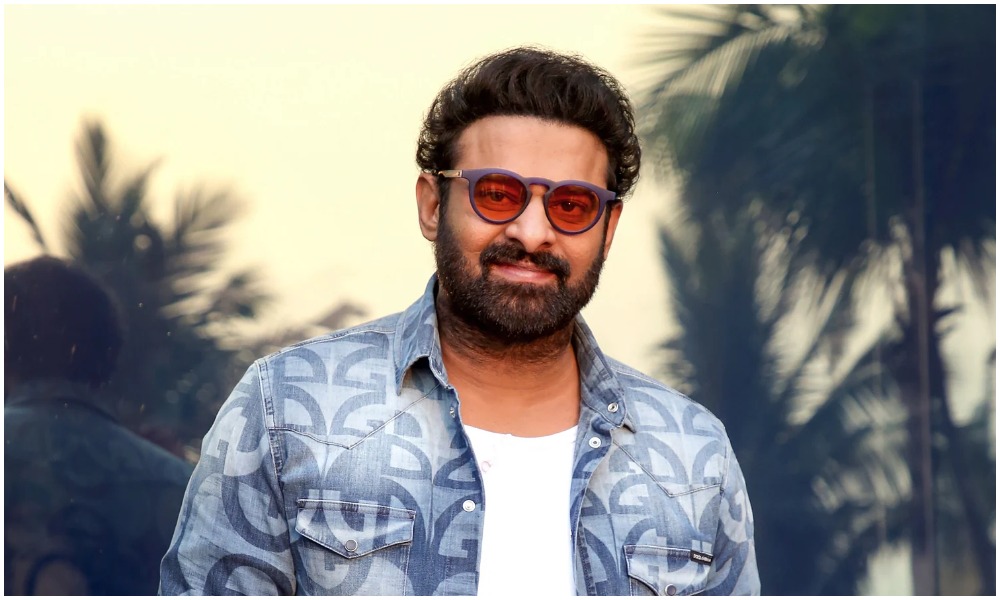 ఆ సినిమా కోసం బరువు తగ్గాలని ప్రభాస్ కి కండిషన్ పెట్టిన డైరక్టర్?