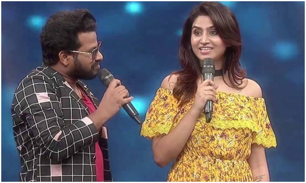 హైపర్ ఆదితో ప్రేమలో పడిన యాంకర్ వర్షిని.. జీవితాంతం నీ తోడు కావాలి అంటూ షాకింగ్ పోస్ట్?