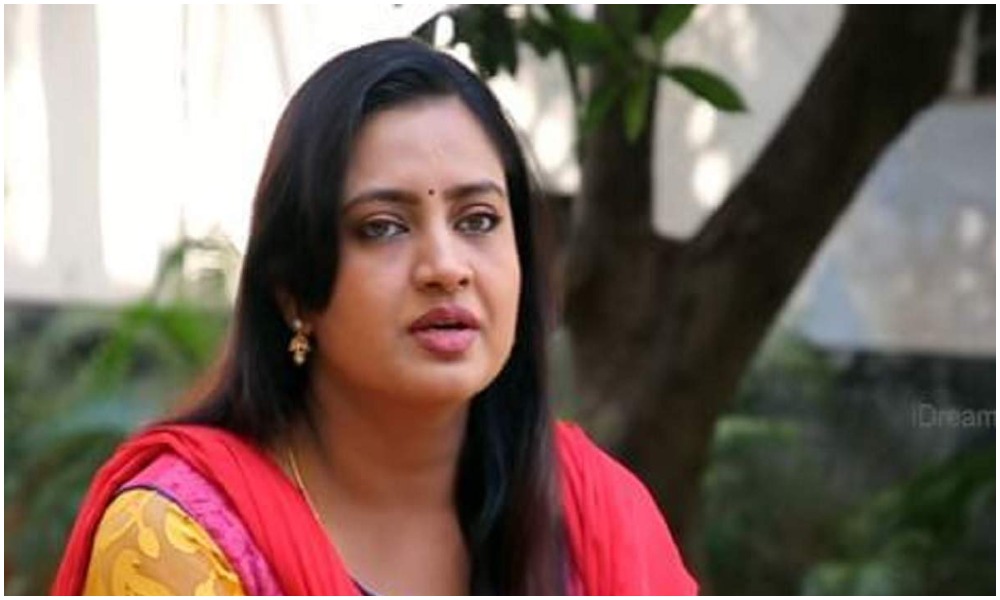 ఇంద్రజ కూడా వారి బాటలోనే ఆ అవకాశం కోసం ఎదురు చూస్తుందా?