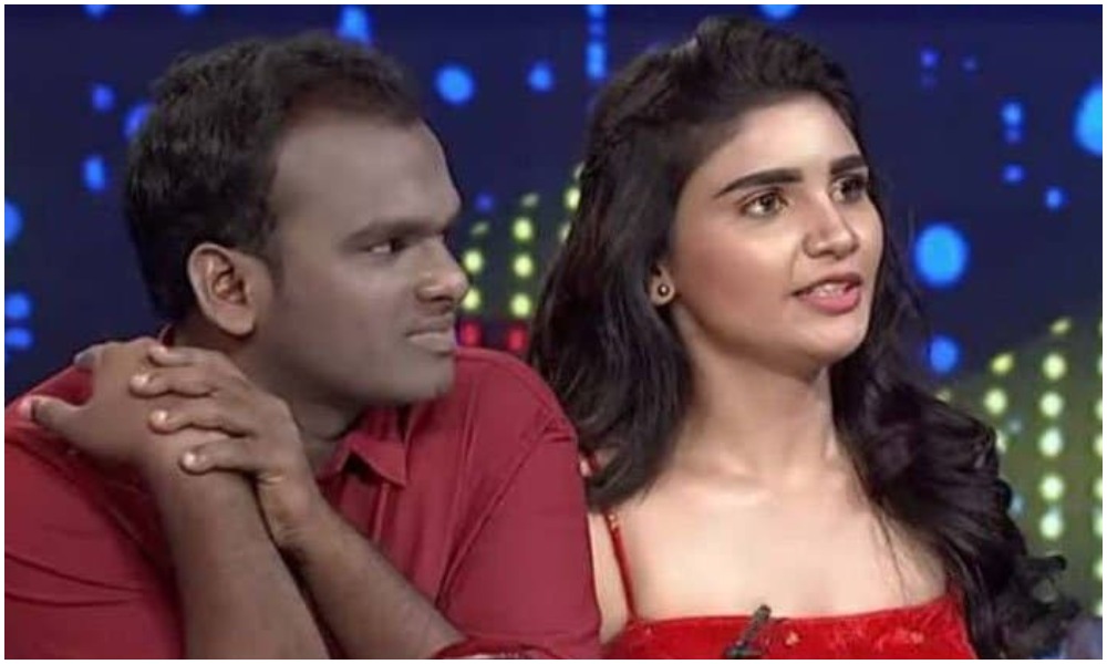 ఇమాన్యుల్ తో ప్రేమ గురించి స్పందించిన వర్ష.. తను నాకు ఫ్రెండ్ కన్నా ఎక్కువ అంటూ…!