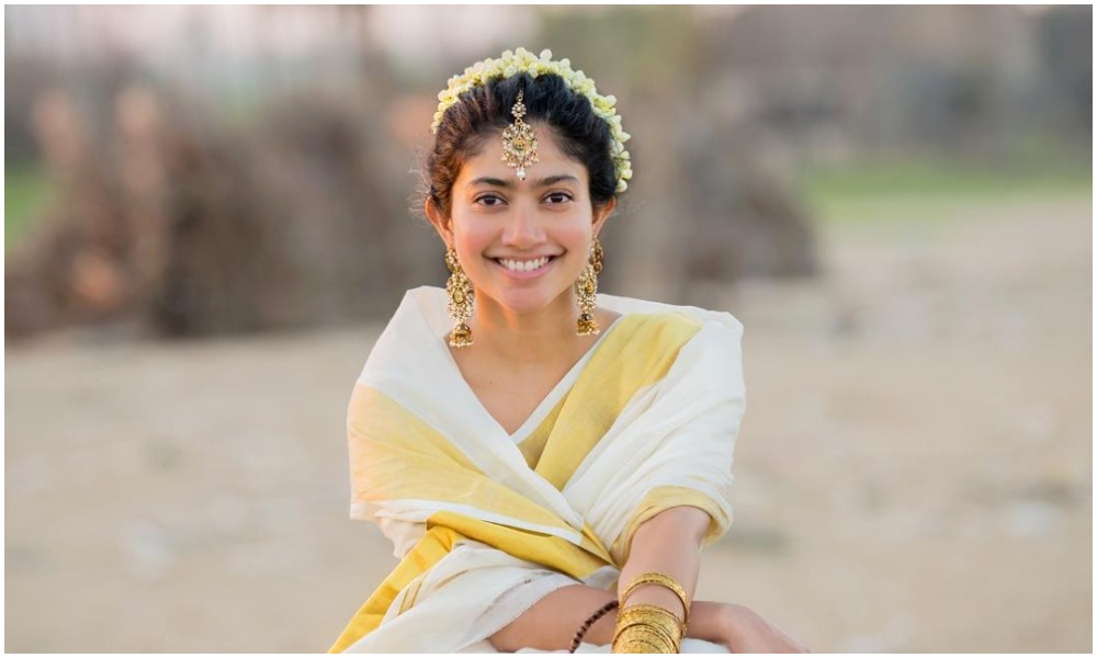 నేను ఏమి కొన్నా కూడా అమ్మకి తెలిసిపోతుంది.. అసలు విషయం చెప్పిన సాయి పల్లవి…!