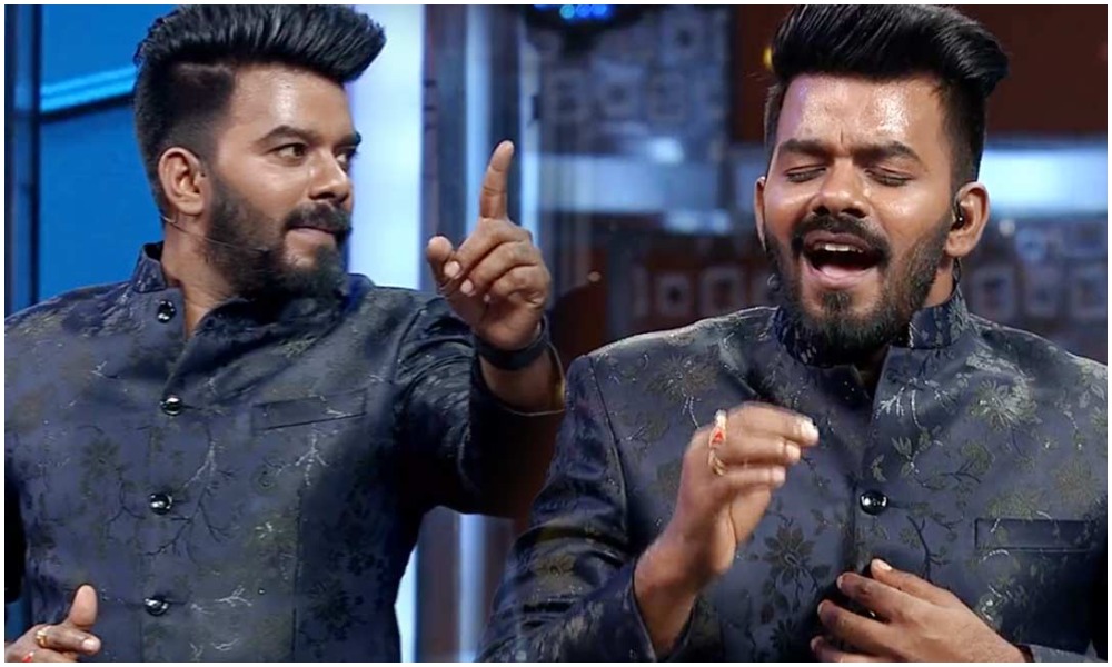 తనలో ఉన్న సింగింగ్ టాలెంట్ ని బయటపెట్టిన సుధీర్..చిత్ర గారు ఏం చేశారో తెలుసా..?