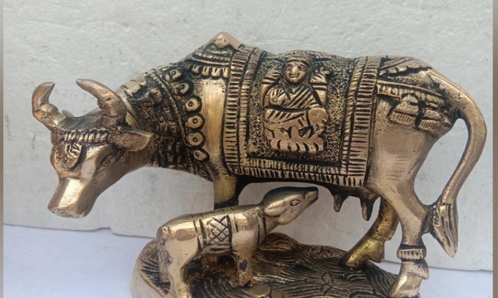 ఇంట్లో సుఖ సంతోషాలు చేకూరాలంటే ఈ విగ్రహాన్ని తప్పనిసరిగా ఉంచాలి..?