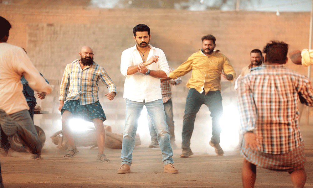 నితిన్, శ్రేష్ట్ మూవీస్ ‘మాచర్ల నియోజకవర్గం’ ఊర మాస్ ట్రైలర్ విడుదల