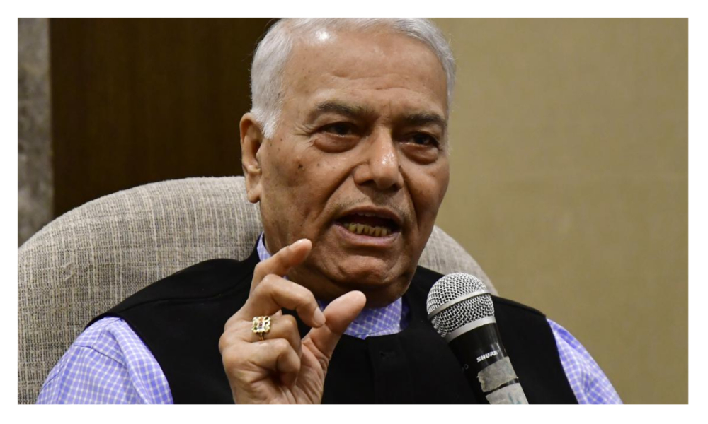 హైదరాబాద్ కు రానున్న సిన్హా.. భారీగా ర్యాలీ ఏర్పాటు చేసిన తెరాస నాయకులు!