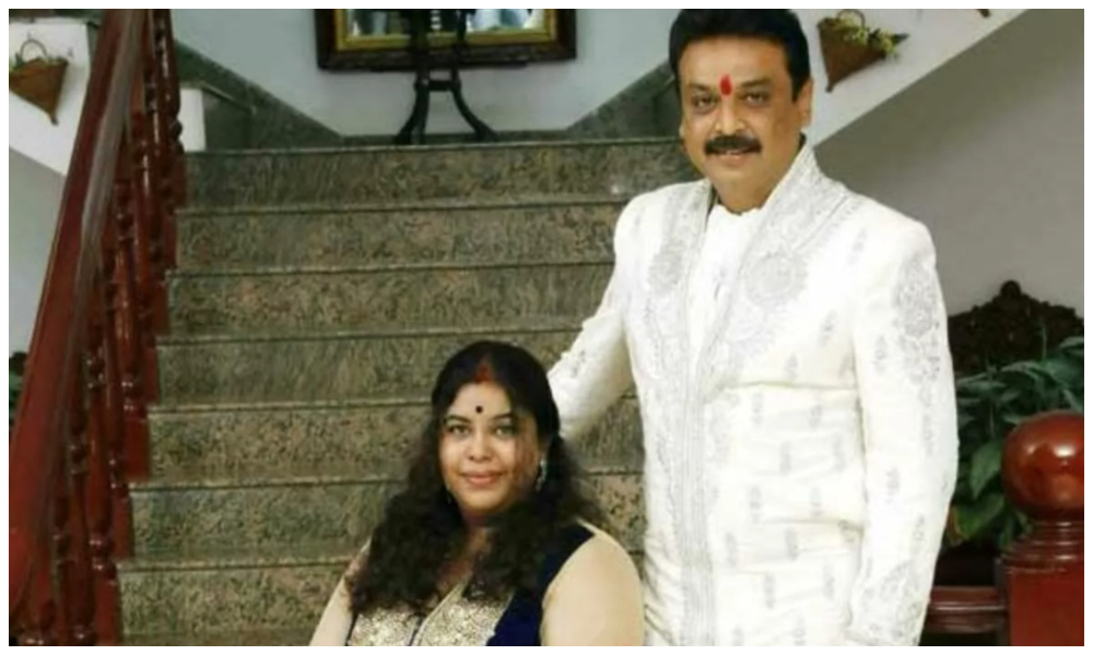 నరేష్ మూడో భార్య రమ్య గురించి అసలు విషయం బయటపెట్టిన సీనియర్ నటి..?