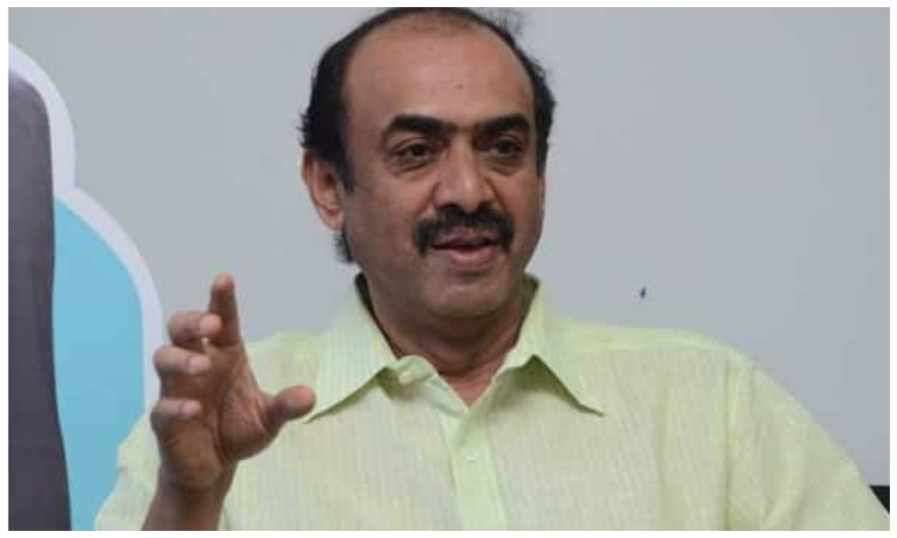 నాన్న బయోపిక్ సినిమా చేయడం ఇష్టం లేదు.. నాన్న బయోపిక్ చేస్తే కొందరు బాధపడతారు!