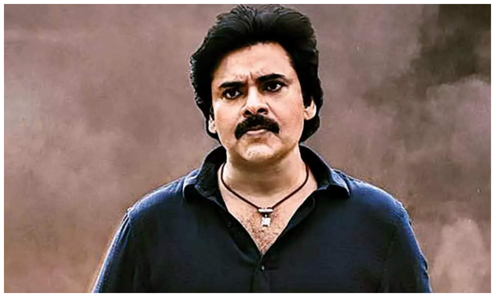 వాళ్లిద్దరినీ కొడుకుల కంటే ప్రేమగా చూసుకున్న పవన్.. ఏం జరిగిందంటే?