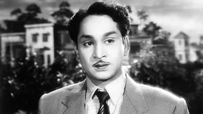 అక్కినేని నాగేశ్వరరావు సినీ కెరీర్ లో ఇండస్ట్రీ హిట్లుగా నిలిచిన 7 సినిమాలివే?