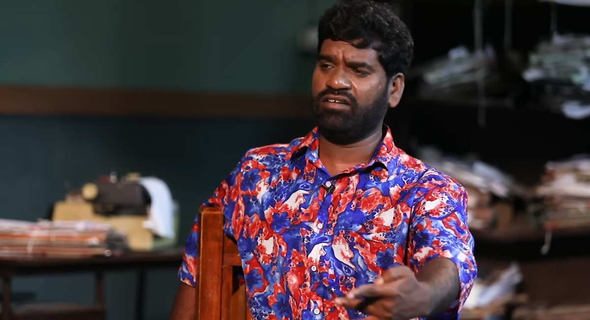 ఇంటర్వ్యూల కోసం బిత్తిరి సత్తి రెమ్యూనరేషన్ తెలిస్తే మతిపోవాల్సిందే?
