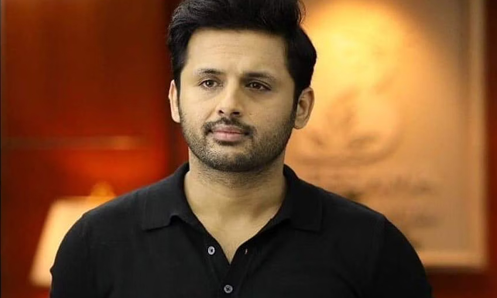 నితిన్‌కు డ్యాన్స్ రాదు.. అతను బాగుపడడు.. డైరెక్టర్ సంచలన వ్యాఖ్యలు?