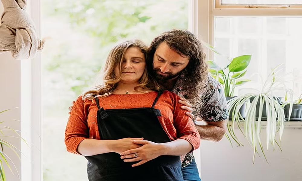 అబ్బాయిలు… అమ్మాయిలను ఆకర్షించాలంటే ఈ టిప్స్ ఫాలో కావాల్సిందే!