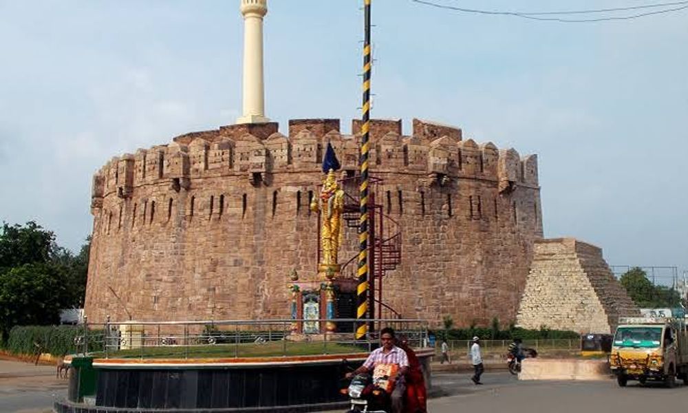 కర్నూలులో న్యాయ రాజధాని.! పబ్లిసిటీ స్టంట్ మాత్రమేనా.?