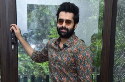 అభిమానుల కోసం ఏదైనా చేయాలనిపిస్తుంది : హీరో రామ్ పోతినేని