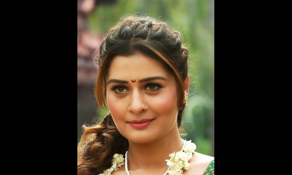 30 నిమిషాలు ఓపిక ప‌డితే..కోటి అకౌంట్లోకి పాయల్ హాట్ కామెంట్స్‌!