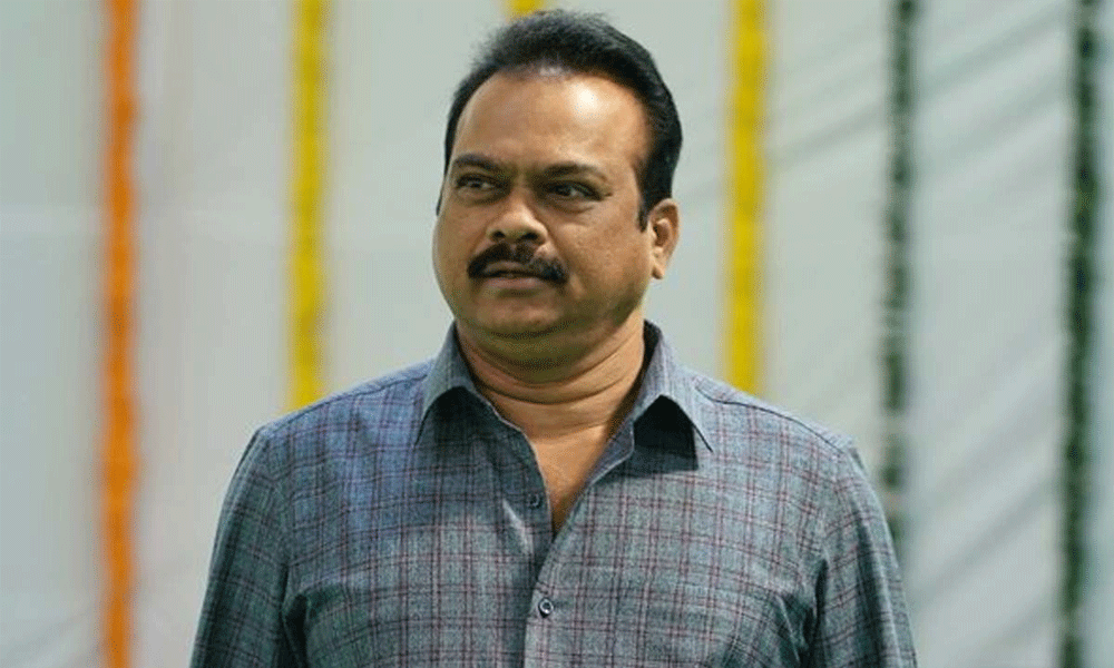 ప్రభాస్ సినిమాకు బిగ్ షాక్..సినిమా నుంచి తప్పుకున్న “RRR” నిర్మాత..!