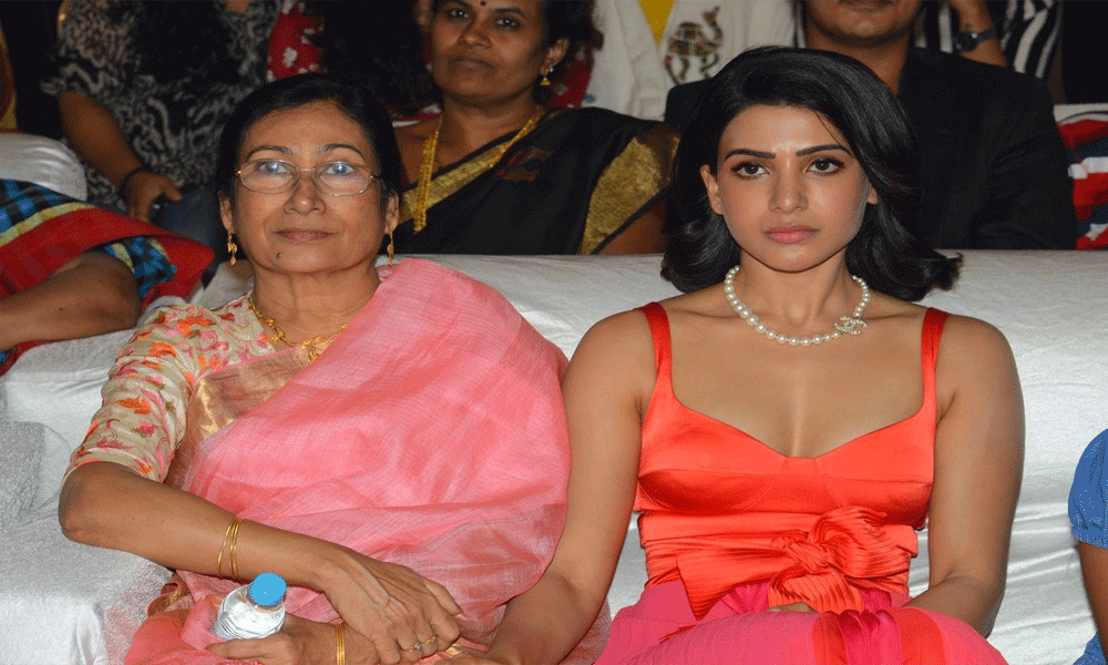  సమంత చేసిన పాడు పనికి .. చంప చళ్లుమనిపించిన తల్లి