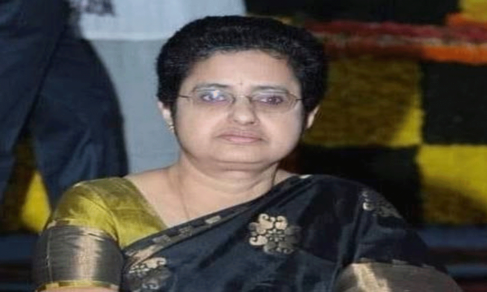 బాబాయ్ హత్య ,  పిన్ని ఆత్మహత్య.! ఈ పోలిక ఎంతవరకు సబబు.?