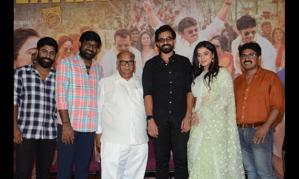 ‘రంగ రంగ వైభవంగా’ ట్రైల‌ర్ ఎంత బాగుందో.. మెగా సెన్సేష‌న్ వైష్ణ‌వ్ తేజ్‌