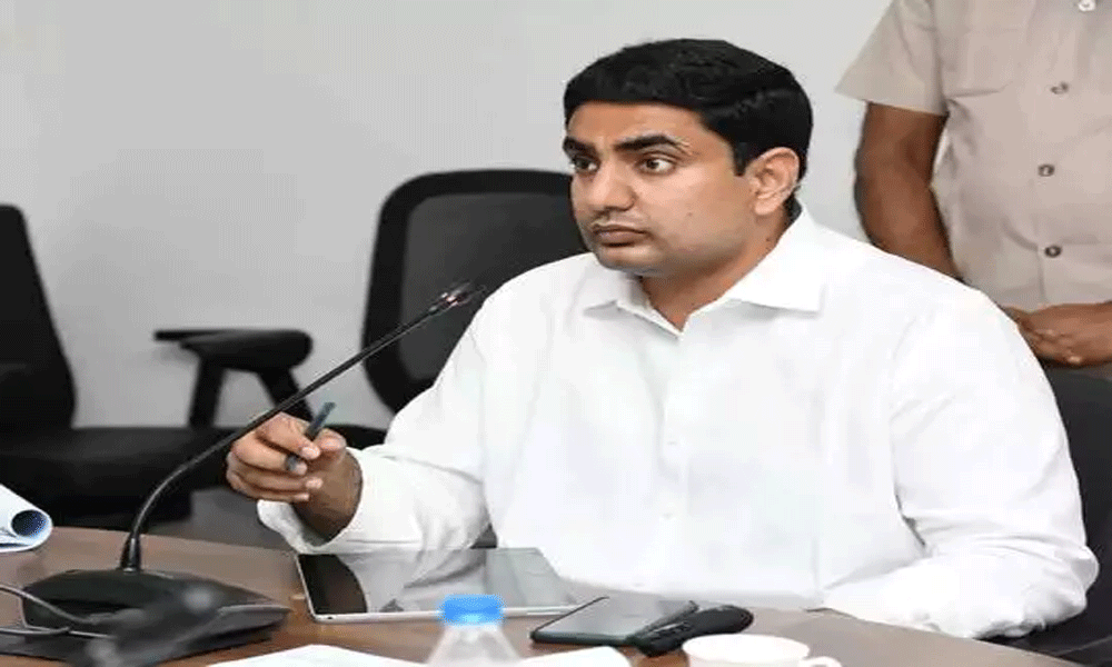 నారా లోకేష్ సెల్ఫ్ గోల్: సంతోష్ పేరుతో మరో కొడుకున్నాడా.?