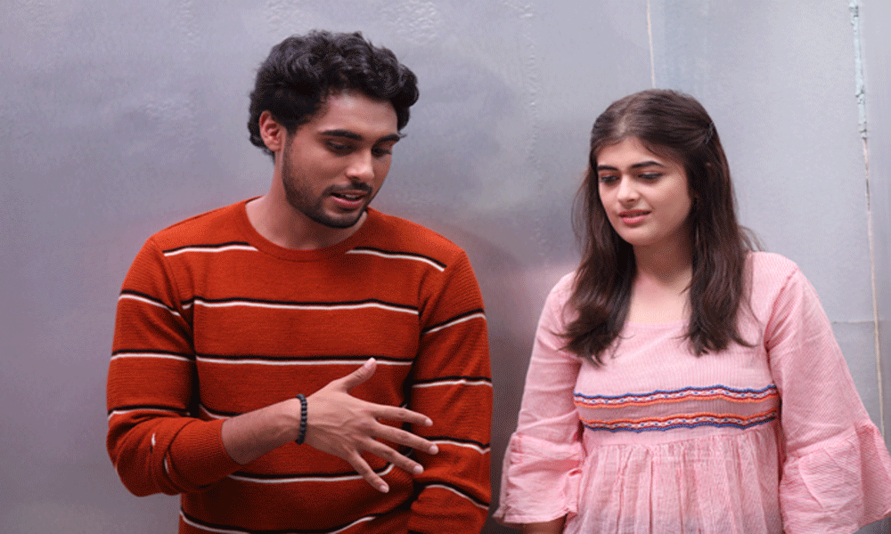 విజ‌య‌నిర్మల మ‌న‌వ‌డు శరణ్ హీరోగా న‌టిస్తున్న `మిస్టర్ కింగ్` నుండి  ‘సిన్ని సిన్న’ లిరికల్ వీడియో విడుదల