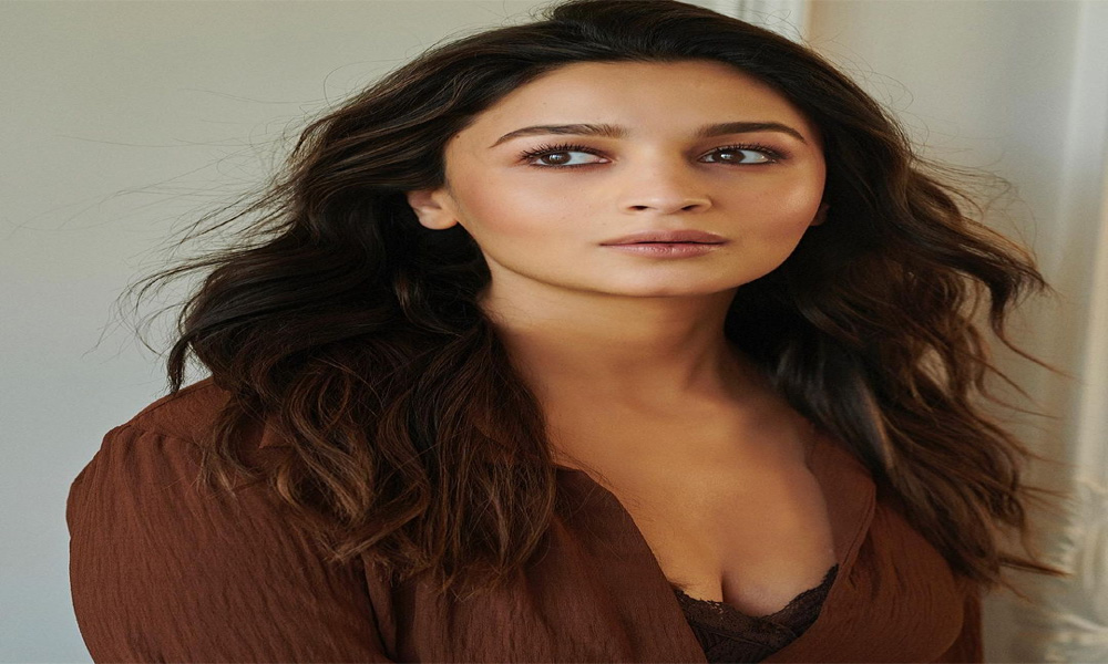 అలియా భట్ చిటికేస్తే కోట్లే !