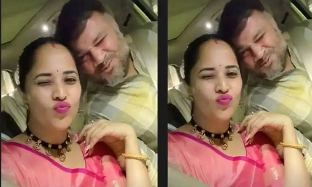 భర్త పక్కన ఉండగానే ముద్దులతో రెచ్చి పోయిన అనసూయ..ఫోటో వైరల్!