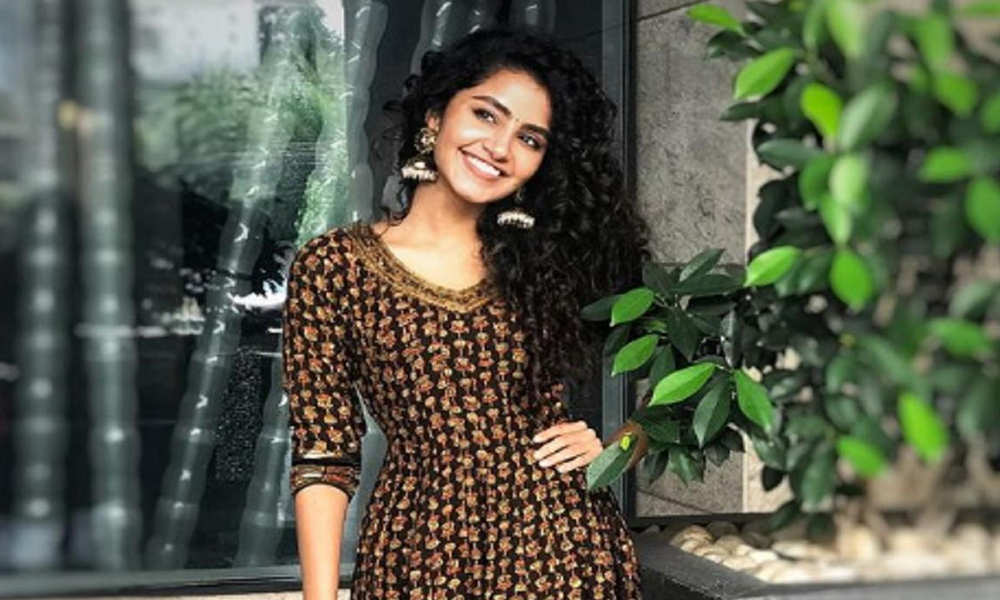 ఆ ఒక్క ఫోటో నన్ను ఈ స్థానంలో నిలబెట్టింది.. అనుపమ కామెంట్స్ వైరల్!