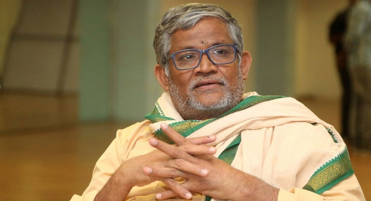 తనికెళ్ళ భరణి ఇలా మారడానికి కారణం ఆ నటుడేనా!