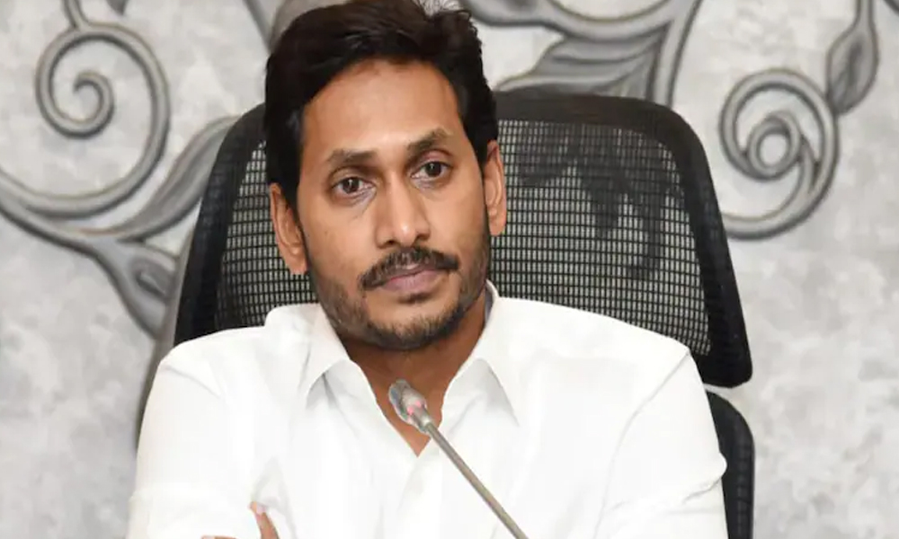 ఐటీ రంగంలో వెనుకబడుతున్న ఆంధ్రప్రదేశ్.. సీఎం జగన్ గమనిస్తున్నారా?