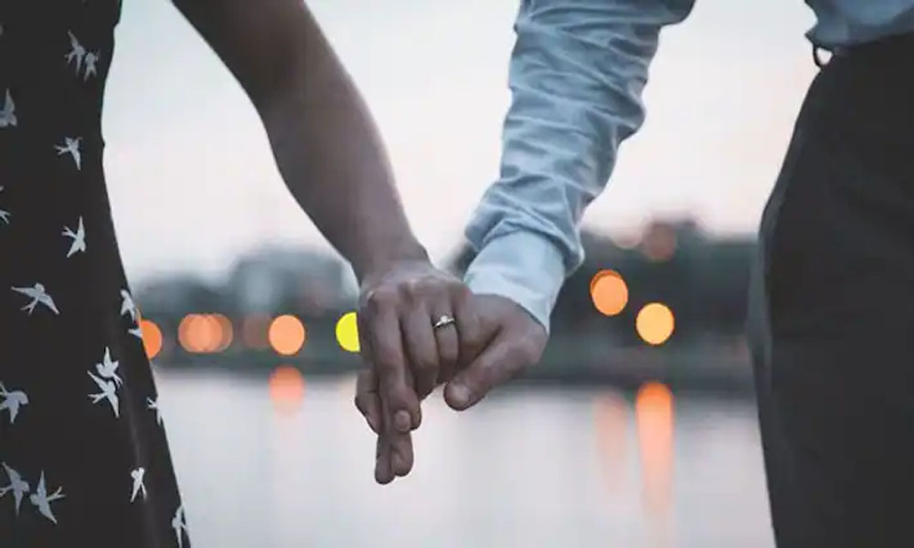 కళ్లి బుల్లి కబుర్లు చెప్పి డాక్టర్ ని మూడో వివాహం చేసుకున్న వ్యక్తి… ఆ తర్వాత ఏం చేశాడో తెలిస్తే షాక్…?