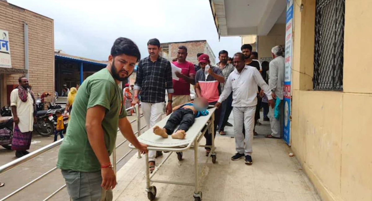 రాజస్థాన్ లో  దారుణం.. దళిత విద్యార్థిని చితకబాదిన ఉపాధ్యాయుడు?