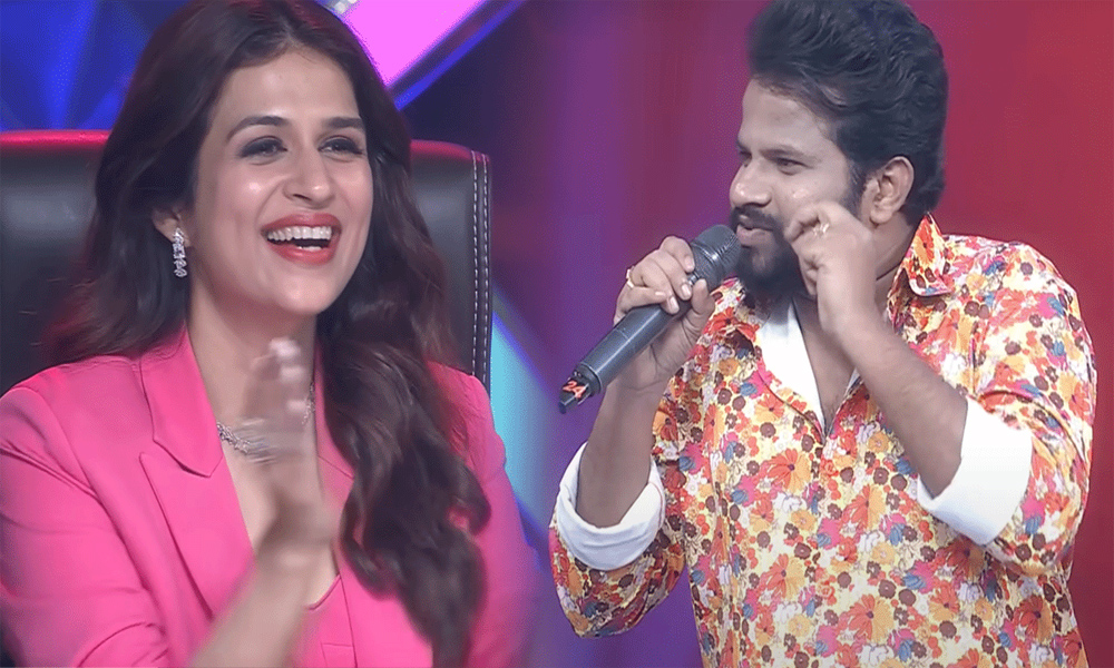 ఆదికి ముద్దు ఇస్తానంటూ బంపర్ ఆఫర్ ఇచ్చిన శ్రద్ధాదాస్.. ముద్దు కోసం బేరం ఆడిన ఆది?