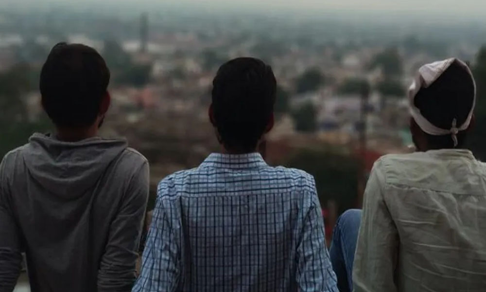 భోజనానికి తెలిసి స్నేహితుడిని దారుణంగా హత్య చేసిన యువకుడు?